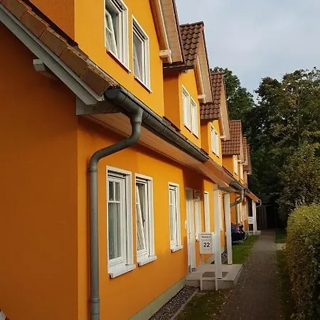 Bernsteinpark Nur 350 M Zum Kilometerlangen Sandstrand